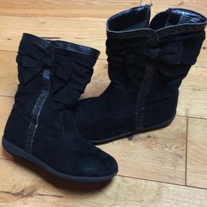 Girls Toddler Size 10 Suede Boot